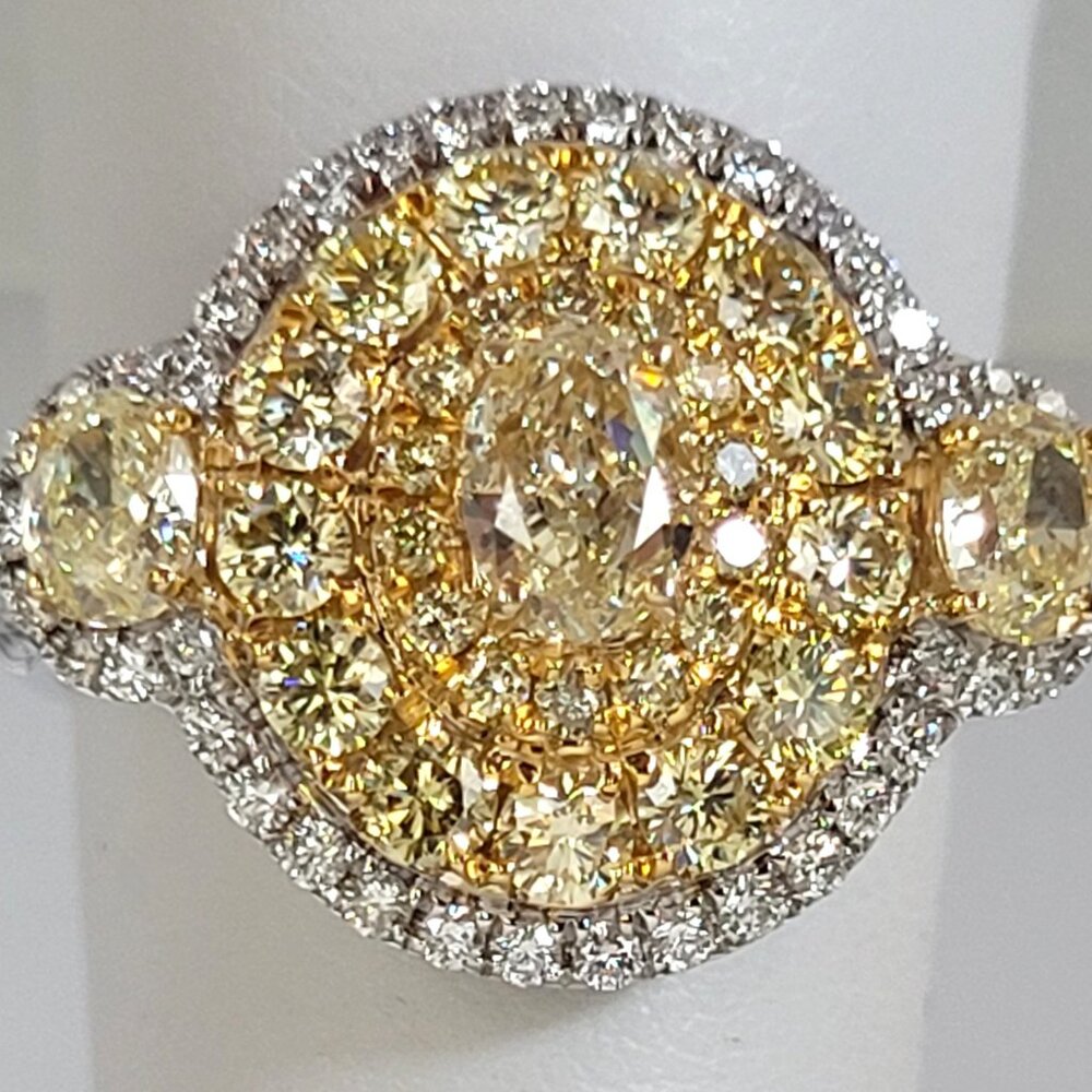 14K Oval Yellow Daimond Trio Halo Engagement Cocktail Ring 2.25 CTW